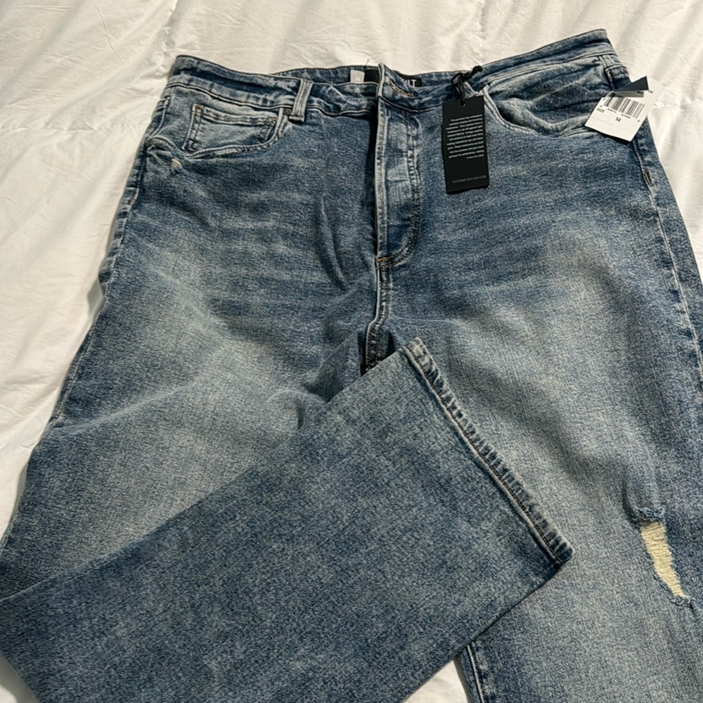 Acid washed jeans